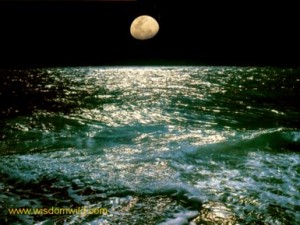 moon-ocean_EDITx385xTXT